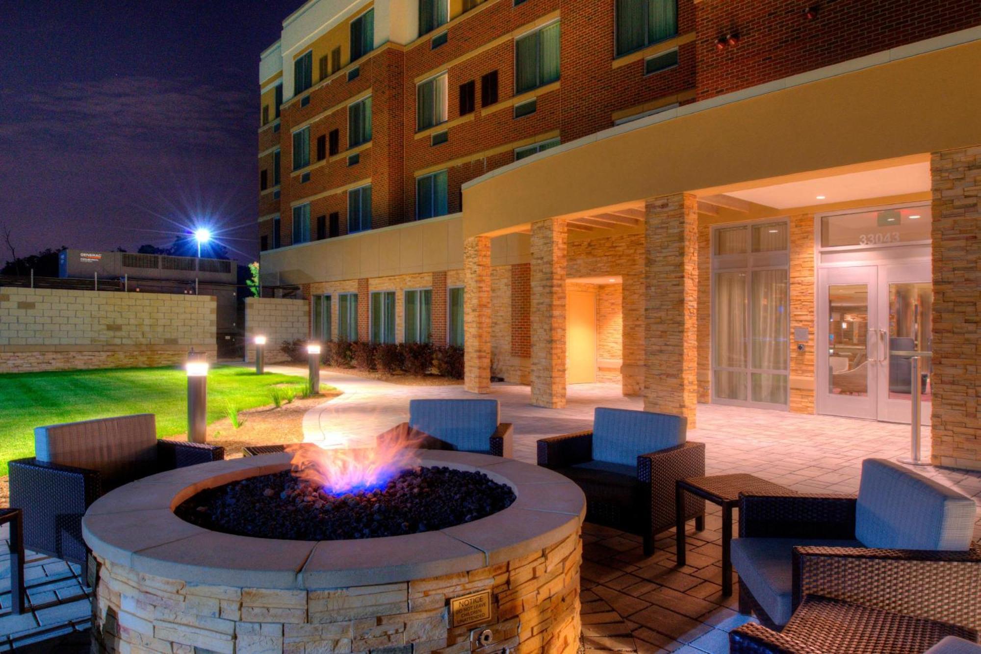 Hotel Courtyard By Marriott Detroit Farmington Farmington Hills Esterno foto
